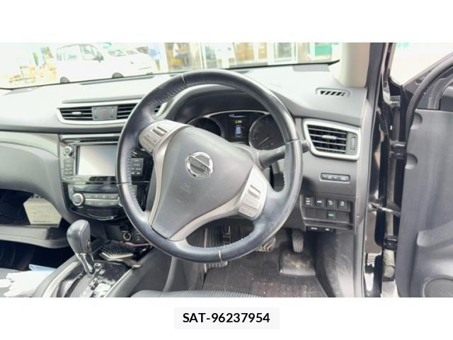Nissan X-TRAIL HYBRID 2015-06 7903691-11
