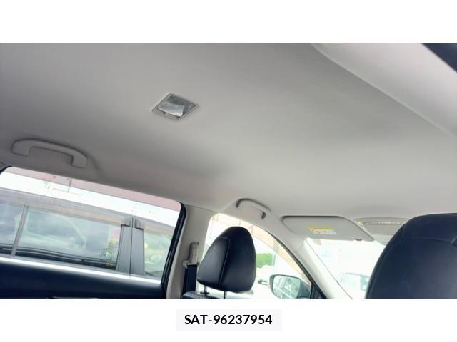 Nissan X-TRAIL HYBRID 2015-06 7903691-16
