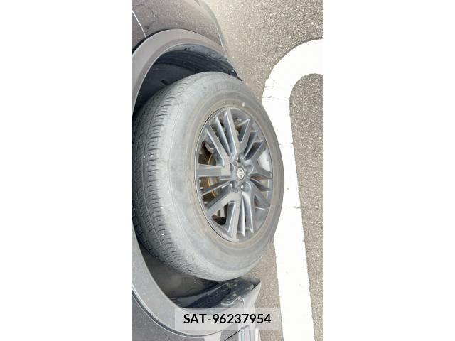 Nissan X-TRAIL HYBRID 2015-06 7903691-6