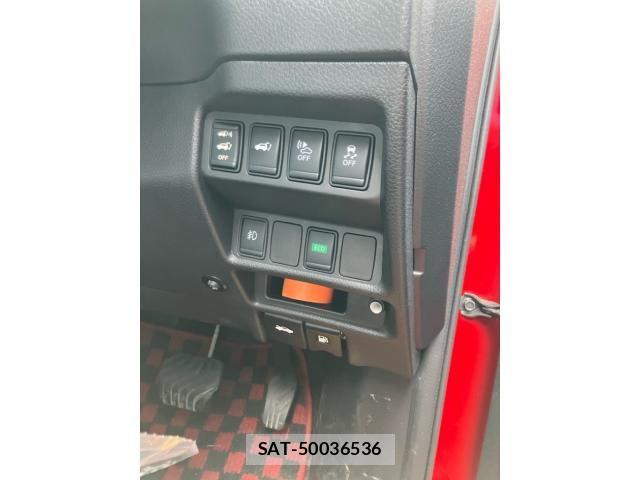 Nissan X-TRAIL HYBRID 2017-02 7903689-17