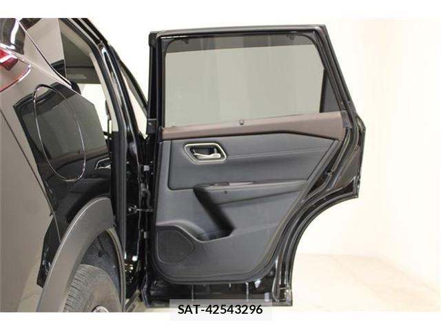 Nissan X-TRAIL HYBRID 2023-09 7903686-29