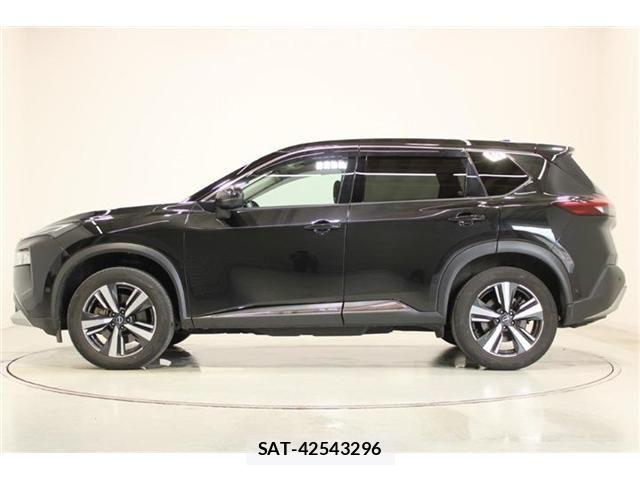 Nissan X-TRAIL HYBRID 2023-09 7903686-8