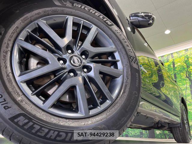 Nissan X-TRAIL HYBRID 2015-07 7964532-12