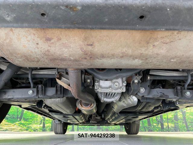 Nissan X-TRAIL HYBRID 2015-07 7964532-18