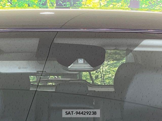 Nissan X-TRAIL HYBRID 2015-07 7964532-5
