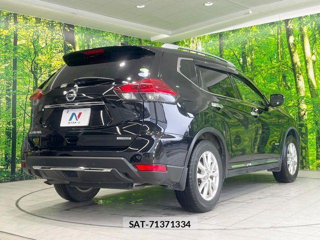 Nissan X-TRAIL HYBRID 2018-07 7964530-16