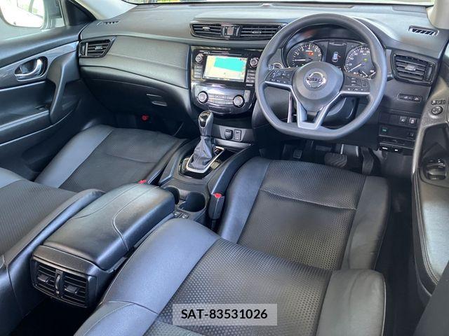 Nissan X-TRAIL HYBRID 2021-03 7981678-1