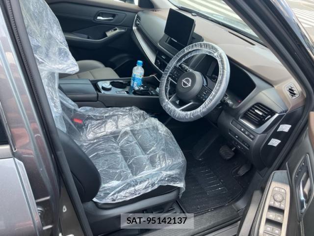 Nissan X-TRAIL HYBRID 2023-07 7981674-20