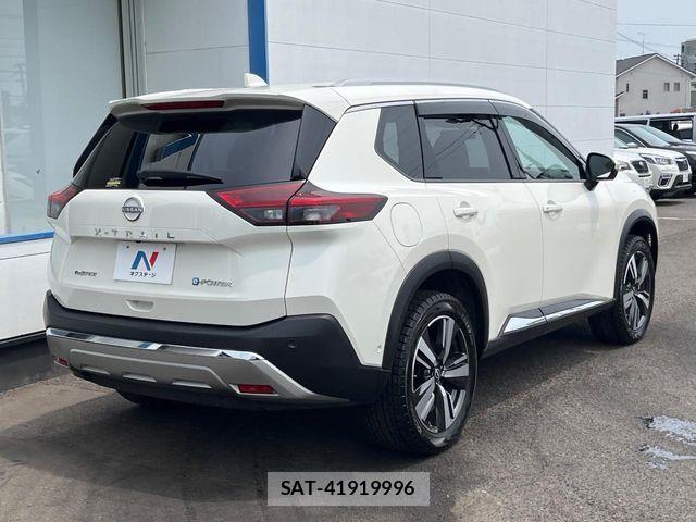Nissan X-TRAIL HYBRID 2024-09 7981670-16