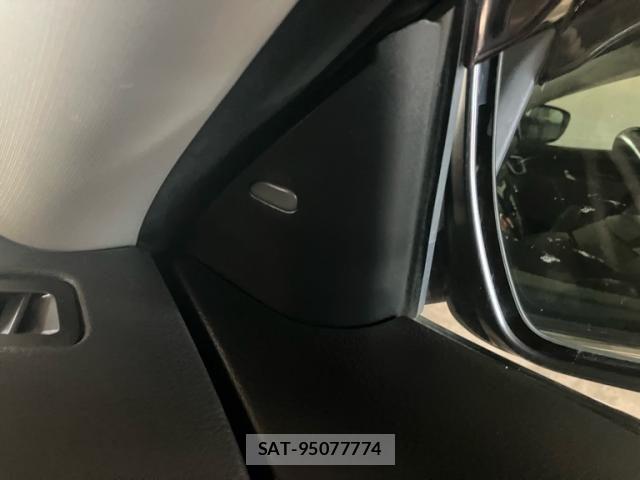 Nissan X-TRAIL HYBRID 2016-02 7981677-21