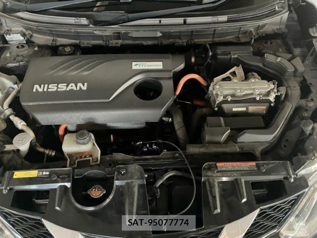 Nissan X-TRAIL HYBRID 2016-02 7981677-7