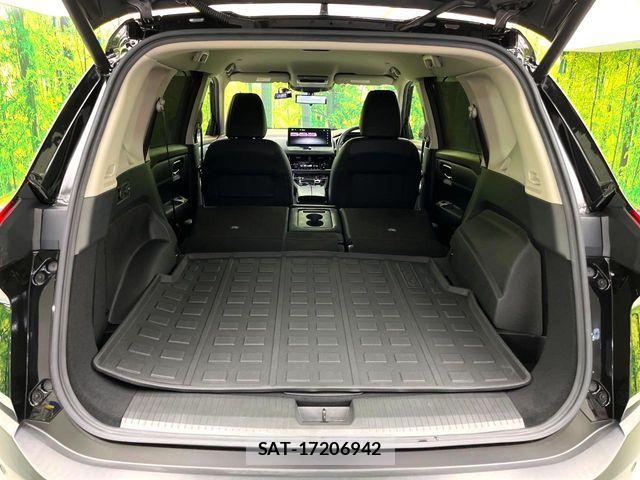 Nissan X-TRAIL HYBRID 2023-10 8039428-9