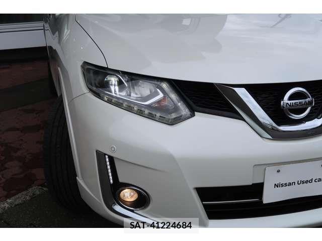 Nissan X-TRAIL HYBRID 2016-08 8039436-9