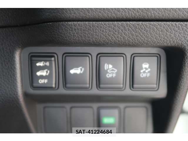 Nissan X-TRAIL HYBRID 2016-08 8039436-6