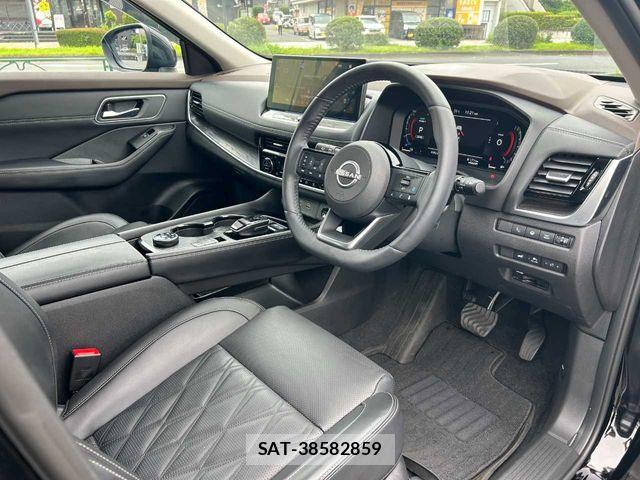 Nissan X-TRAIL HYBRID 2025-03 8039421-26