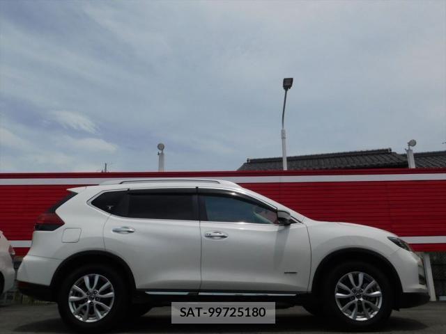 Nissan X-TRAIL HYBRID 2020-07 8039433-3