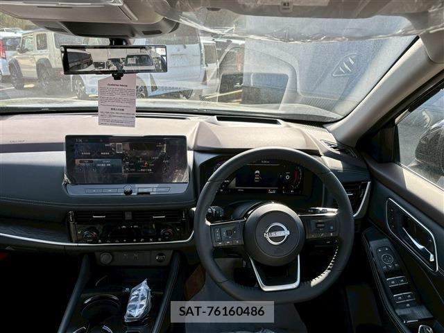Nissan X-TRAIL HYBRID 2026-03 8039419-21