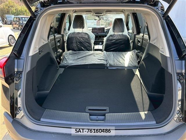 Nissan X-TRAIL HYBRID 2026-03 8039419-6