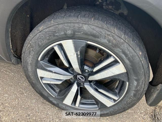 Nissan X-TRAIL HYBRID 2022-08 8039430-9