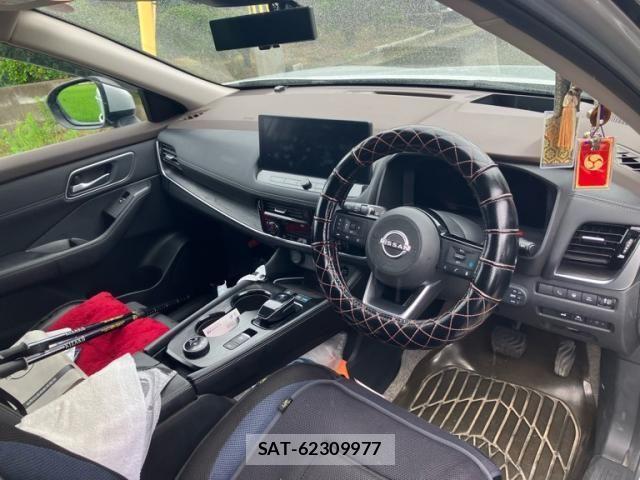 Nissan X-TRAIL HYBRID 2022-08 8039430-13