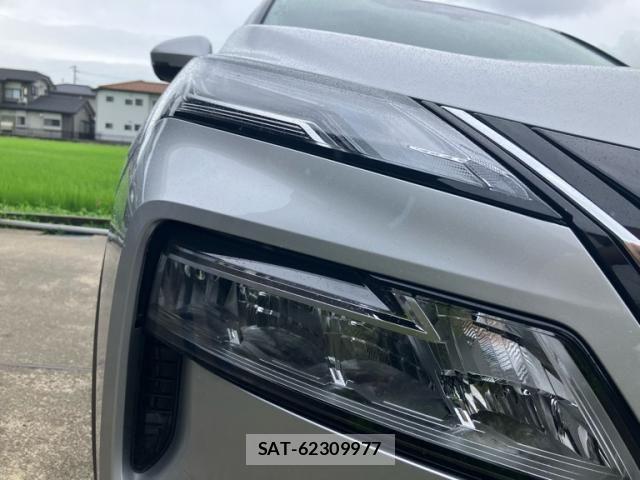 Nissan X-TRAIL HYBRID 2022-08 8039430-1