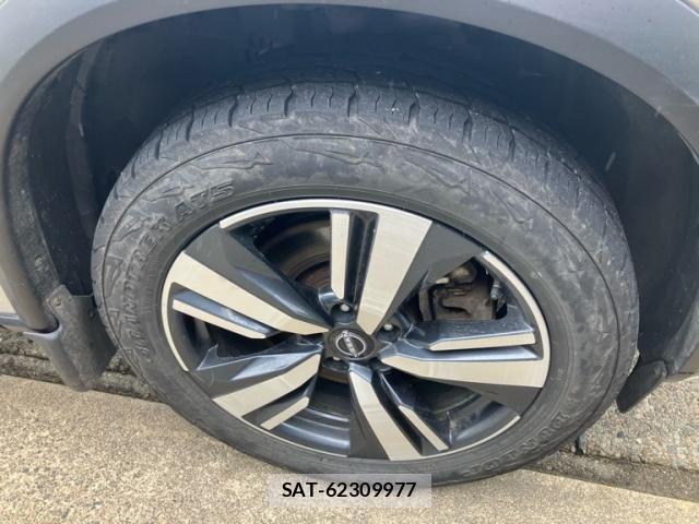 Nissan X-TRAIL HYBRID 2022-08 8039430-3