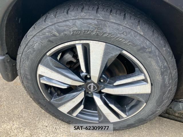 Nissan X-TRAIL HYBRID 2022-08 8039430-6