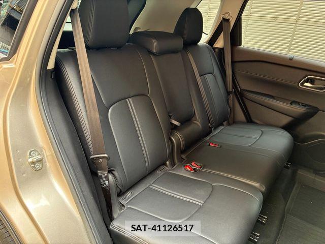 Nissan X-TRAIL HYBRID 2022-07 8039425-17