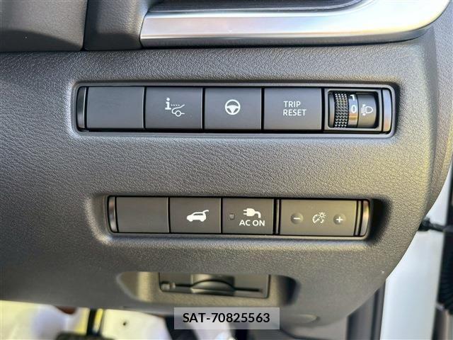 Nissan X-TRAIL HYBRID 2026-03 8039420-19