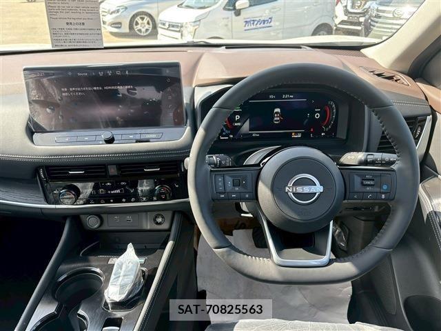 Nissan X-TRAIL HYBRID 2026-03 8039420-21