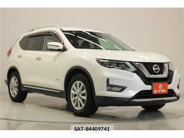 Nissan X-TRAIL HYBRID 2019-08 8039435-5