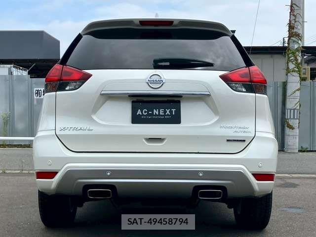 Nissan X-TRAIL HYBRID 2017-07 8039437-16