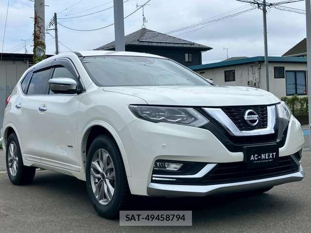 Nissan X-TRAIL HYBRID 2017-07 8039437-17