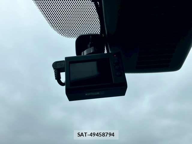 Nissan X-TRAIL HYBRID 2017-07 8039437-3