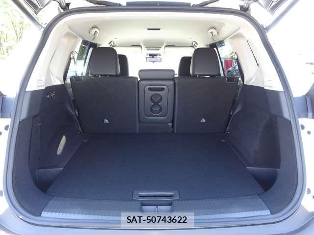 Nissan X-TRAIL HYBRID 2022-10 8039426-10