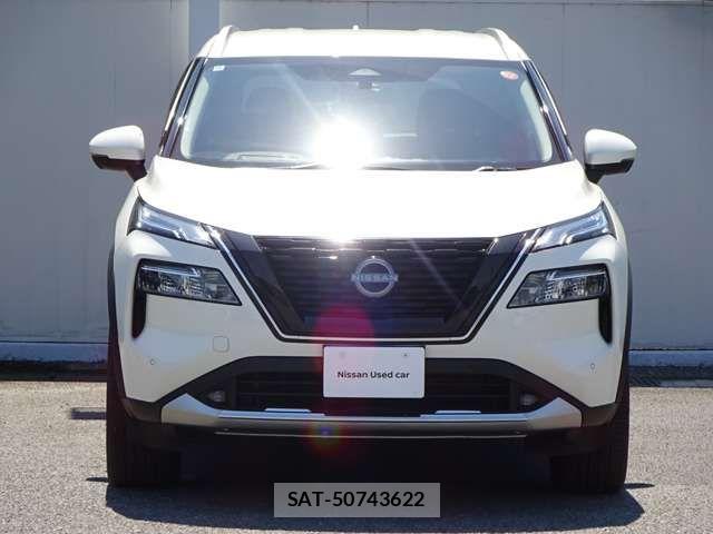 Nissan X-TRAIL HYBRID 2022-10 8039426-4