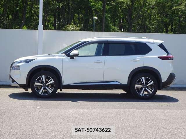 Nissan X-TRAIL HYBRID 2022-10 8039426-5