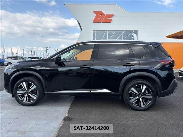 Nissan X-TRAIL HYBRID 2022-09 8039424-10