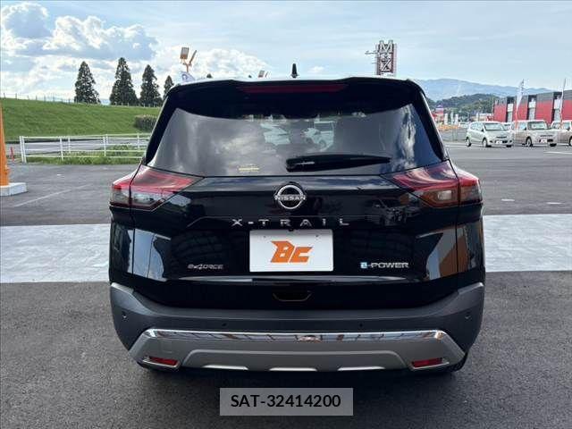 Nissan X-TRAIL HYBRID 2022-09 8039424-13