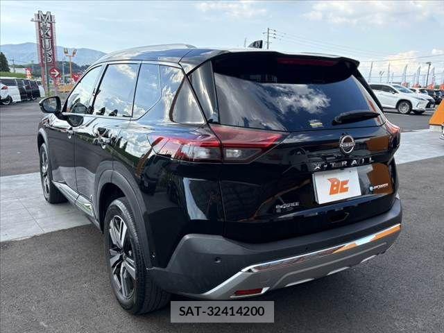 Nissan X-TRAIL HYBRID 2022-09 8039424-14