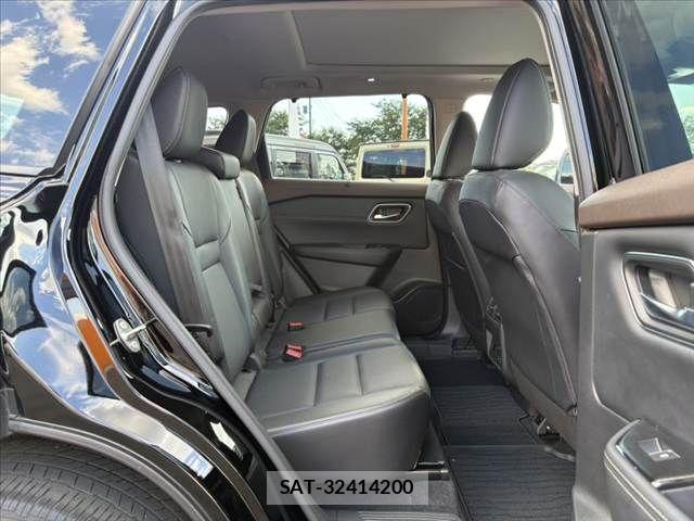Nissan X-TRAIL HYBRID 2022-09 8039424-17