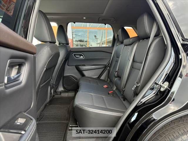 Nissan X-TRAIL HYBRID 2022-09 8039424-18