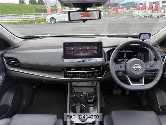 Nissan X-TRAIL HYBRID 2022-09 8039424-1