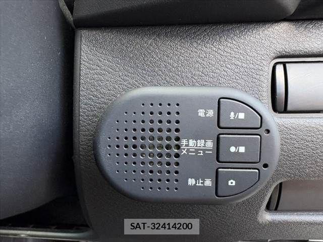 Nissan X-TRAIL HYBRID 2022-09 8039424-25