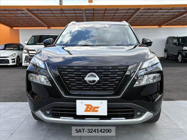 Nissan X-TRAIL HYBRID 2022-09 8039424-8