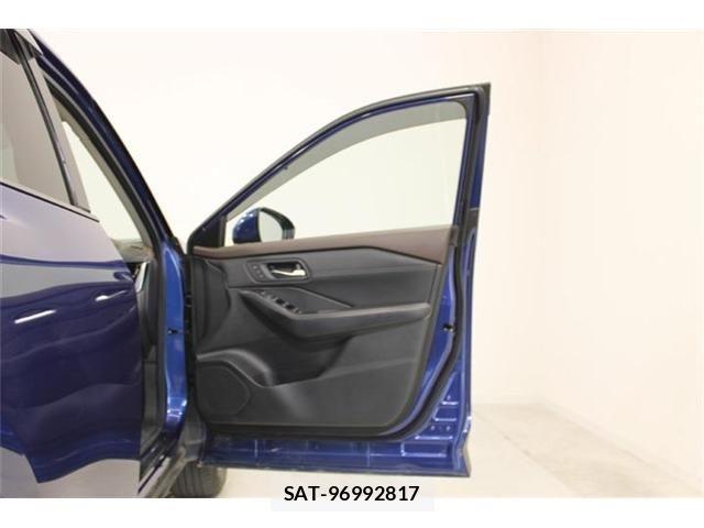 Nissan X-TRAIL HYBRID 2022-09 8039427-27