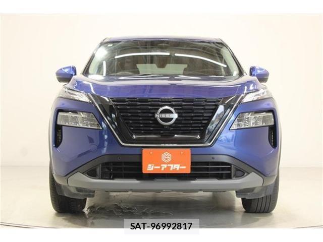 Nissan X-TRAIL HYBRID 2022-09 8039427-5