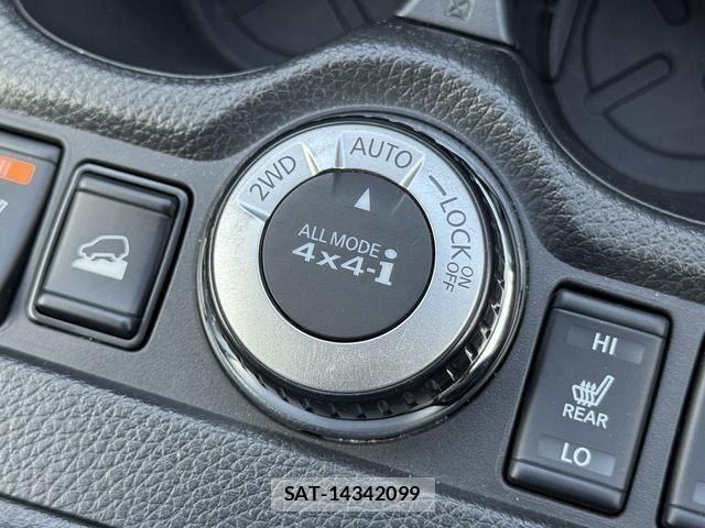 Nissan X-TRAIL HYBRID 2018-04 8076266-21
