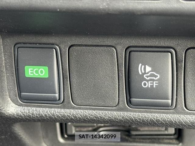 Nissan X-TRAIL HYBRID 2018-04 8076266-24
