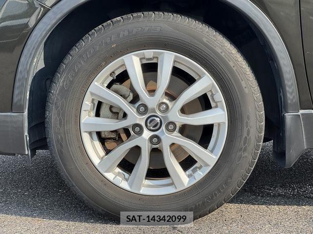 Nissan X-TRAIL HYBRID 2018-04 8076266-7